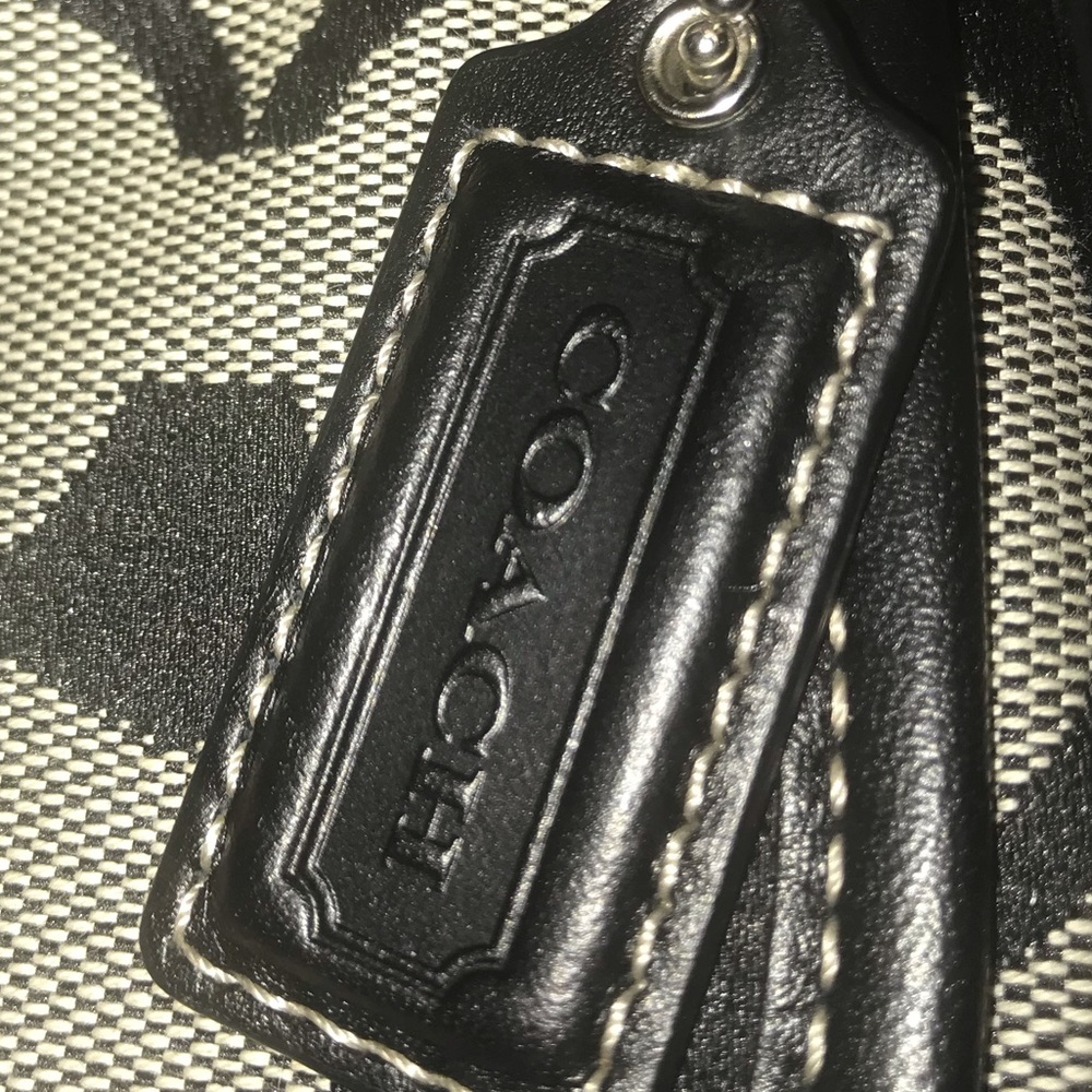 Authentic Coach Signature Jacquard Canvas bag - Picture 5 of 8